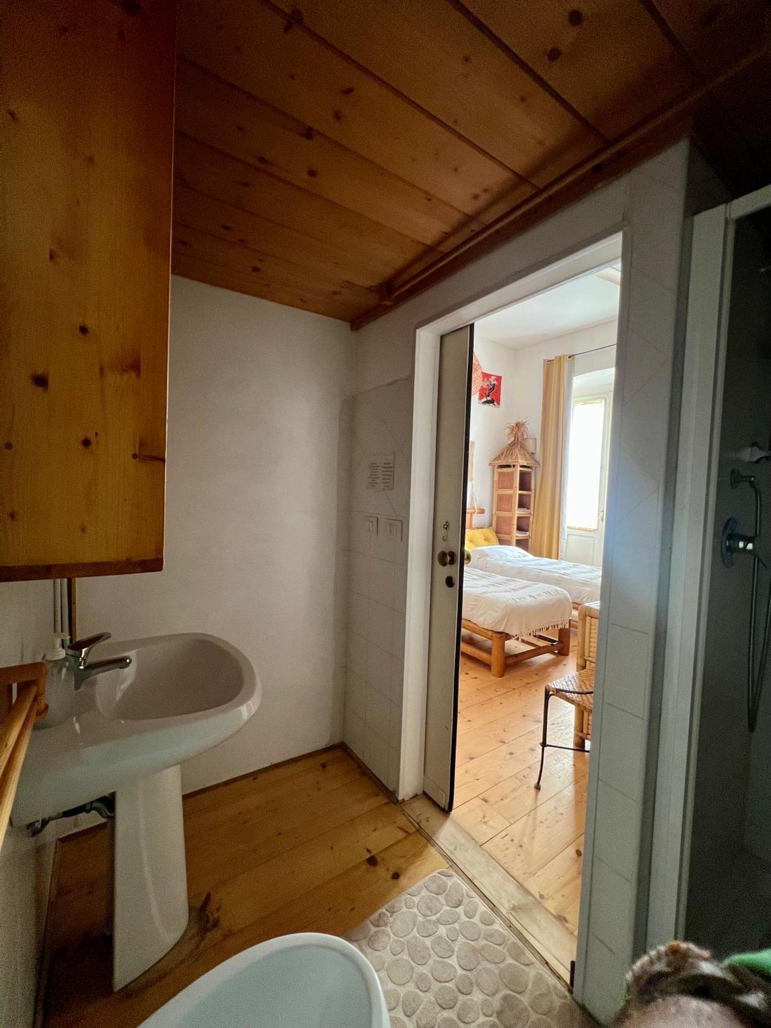 B&B Le Finestre Su Via Cavour Sassari Habitación foto